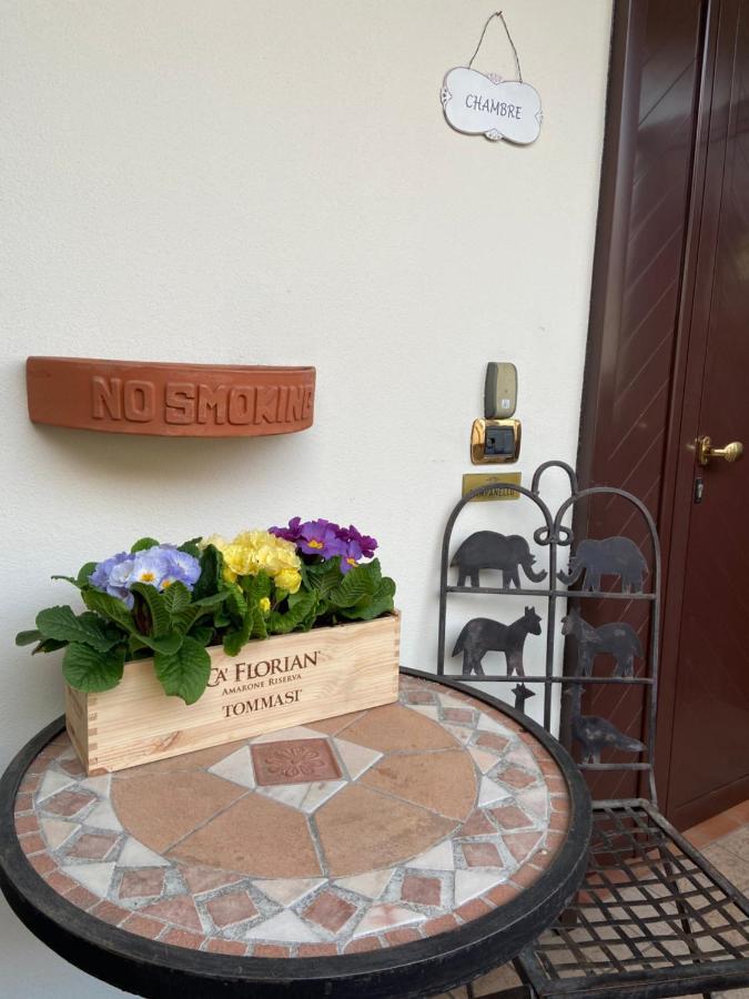 B&B Del Lago Испра Экстерьер фото